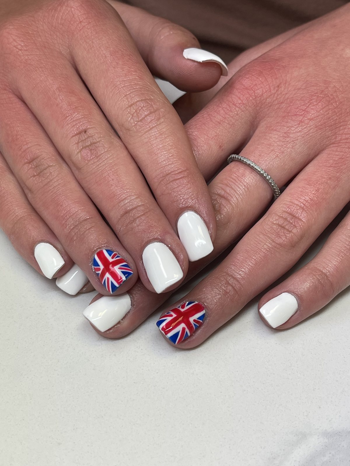 Union Jack Accent Nails
